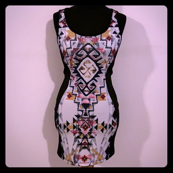 Charlotte Russe Dresses & Skirts - Charlotte Russe Multicolor Tribal Bodycon Dress